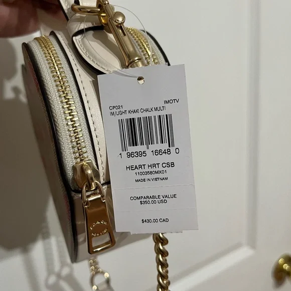 NWT! Coach Heart Crossbody Signature Canvas Heart Print CP021 - Picture 5 of 9